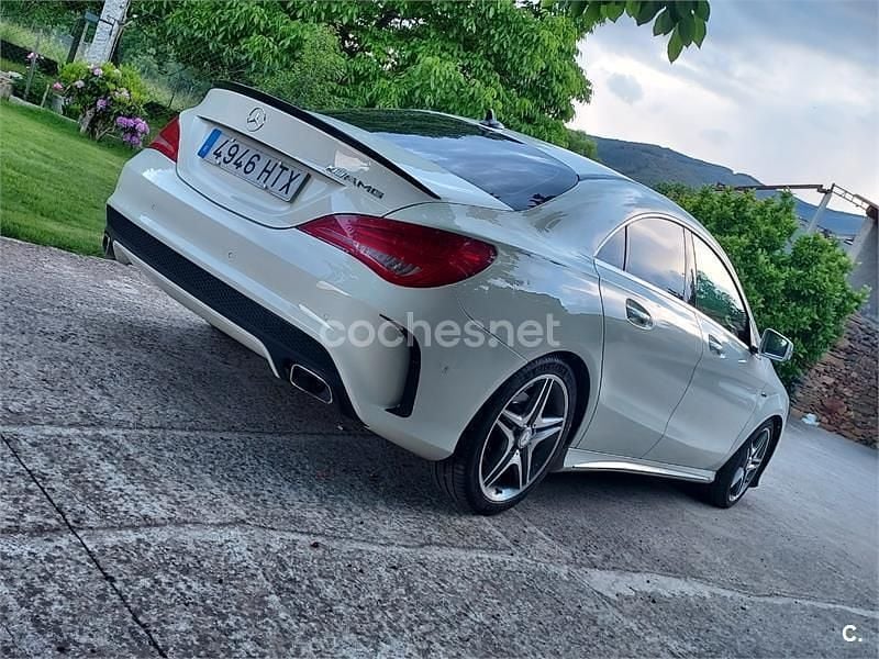 Usado Mercedes CLA200 AMG line 136 CV (100 kW) 2013 Blanco Berlina