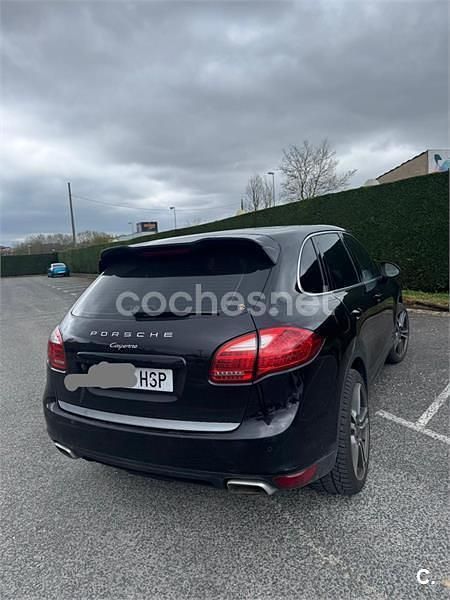 Käytetty Porsche Cayenne 245 HP (180 kW) 2013 Musta Katumaasturi