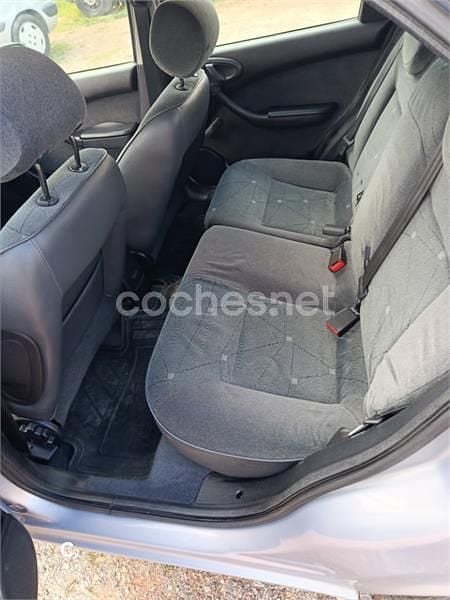 Usado Citroën Xsara 71 CV (52 kW) 2002 Gris / plata Berlina