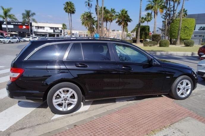 Negro Usado 2010 Mercedes C220 Familiar | 9500 € - Imagen 1/4