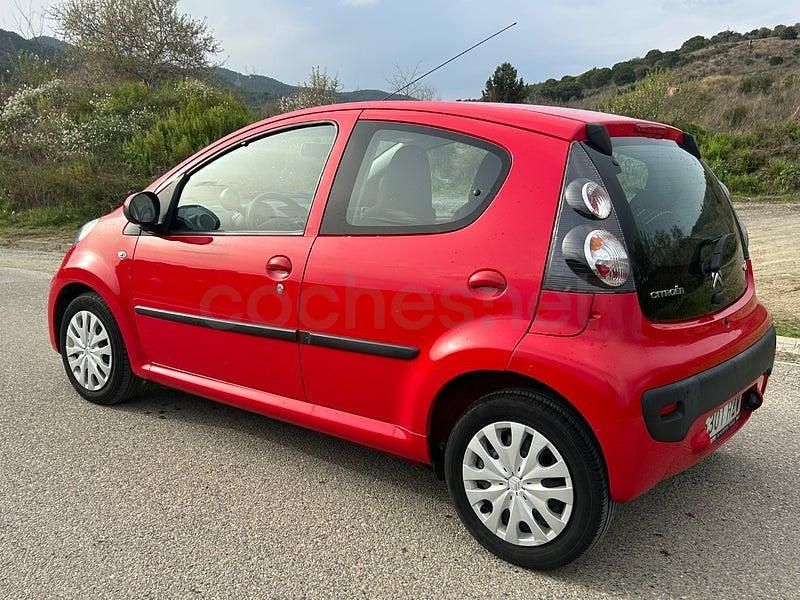Usado Citroën C1 Seduction 68 CV (50 kW) 2014 Rojo Utilitario