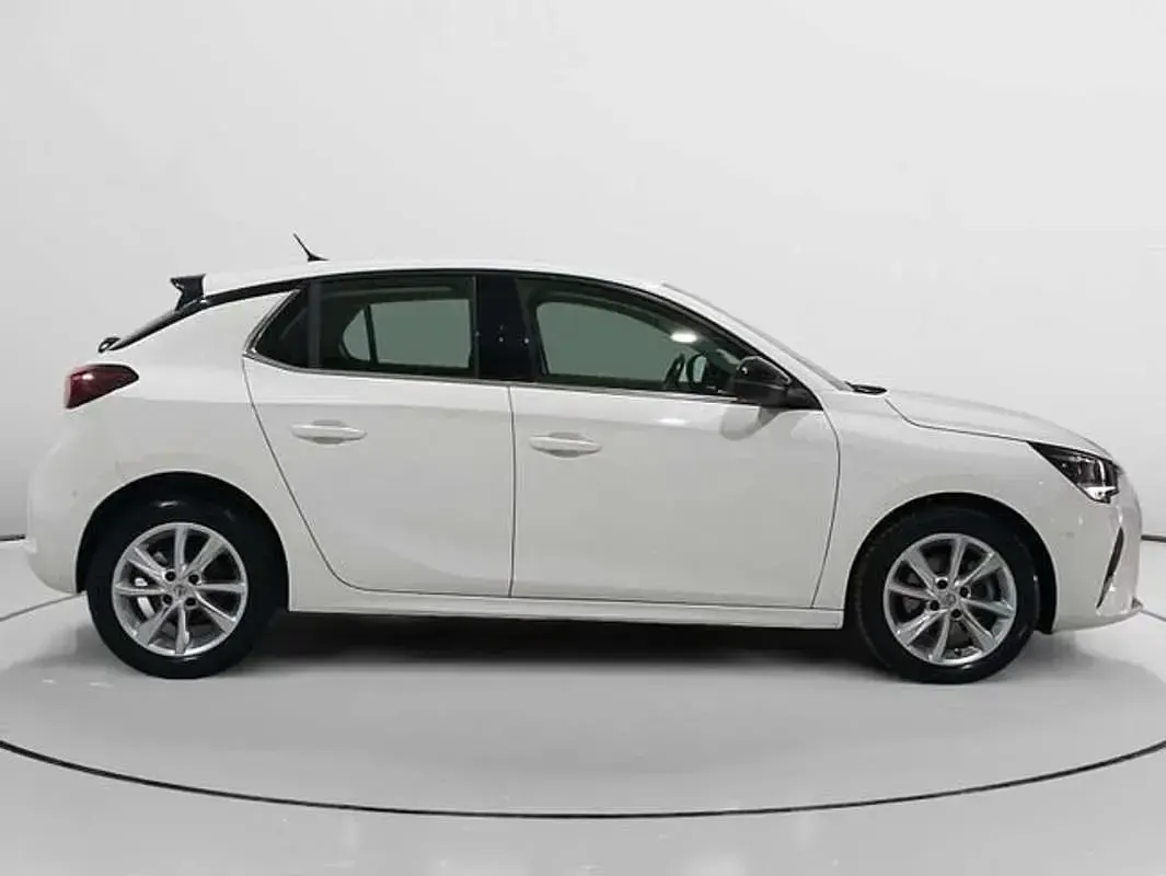 Usado Opel Corsa Elegance 101 CV (74 kW) 2022 Blanco Utilitario