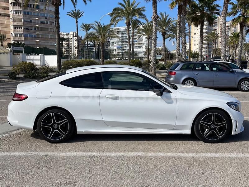 Usado Mercedes C220 194 CV (142 kW) 2020 Blanco Coupe