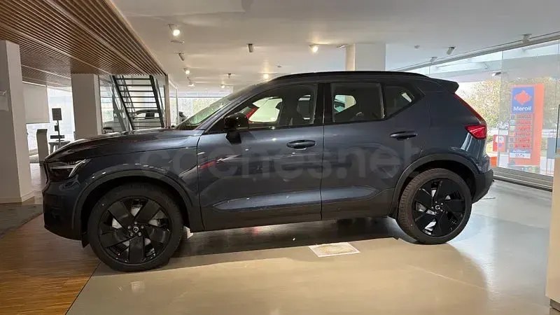 Nuevo Volvo XC40 Ultra 163 CV (119 kW) 2026 Azul SUV