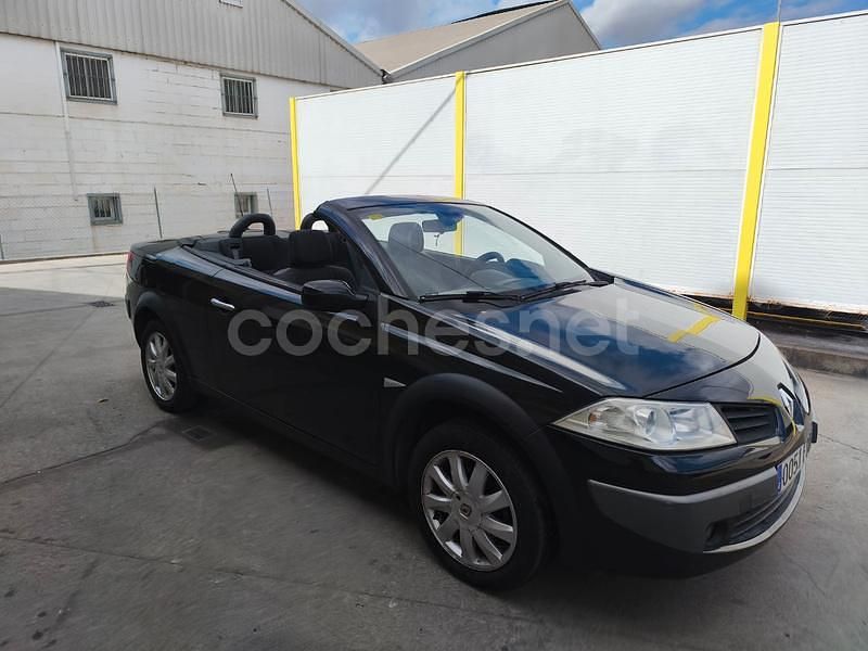 Negro Usado 2006 Renault Mégane II Authentique Berlina | 3500 € (Precio justo) - Imagen 1/4