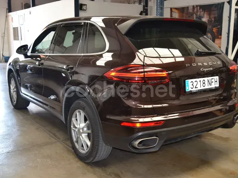 Usado Porsche Cayenne Diesel 262 CV (192 kW) 2017 Marrón SUV