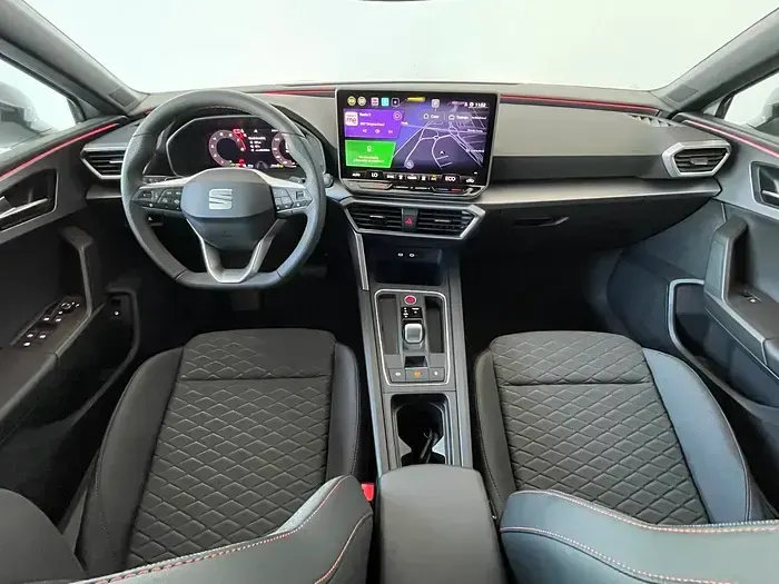Nuevo Seat Leon FR 204 CV (150 kW) 2026 Blanco Utilitario