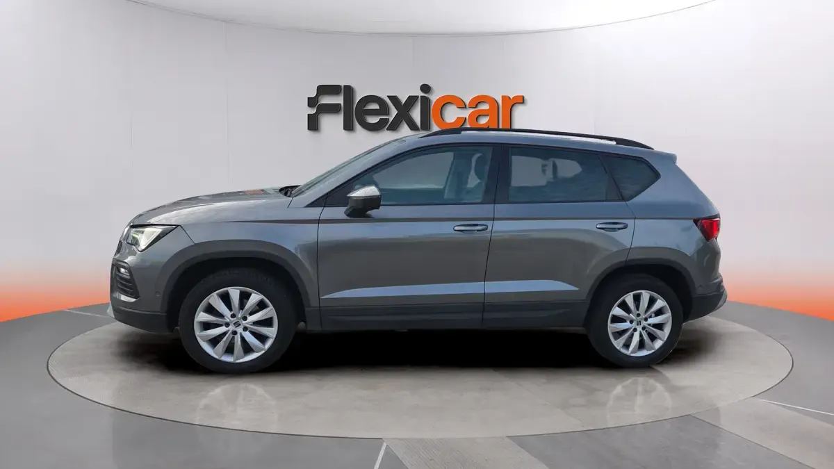 Usado Seat Ateca Style 150 CV (110 kW) 2023 Gris SUV