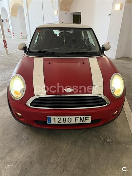 Usado Mini ONE 90 CV (66 kW) 2007 Rojo Utilitario