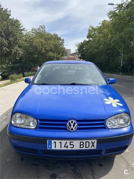 Azul Usado 2001 VW Golf IV Advance Berlina | 1800 € (Precio justo) - Imagen 1/4