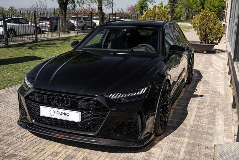 Usado Audi RS6 600 CV (441 kW) 2023 Negro Familiar