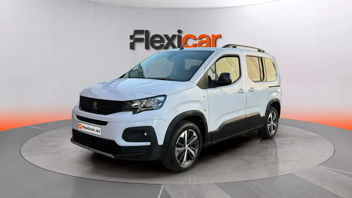 Usado Peugeot Rifter Allure 101 CV (74 kW) 2023 Blanco Monovolumen