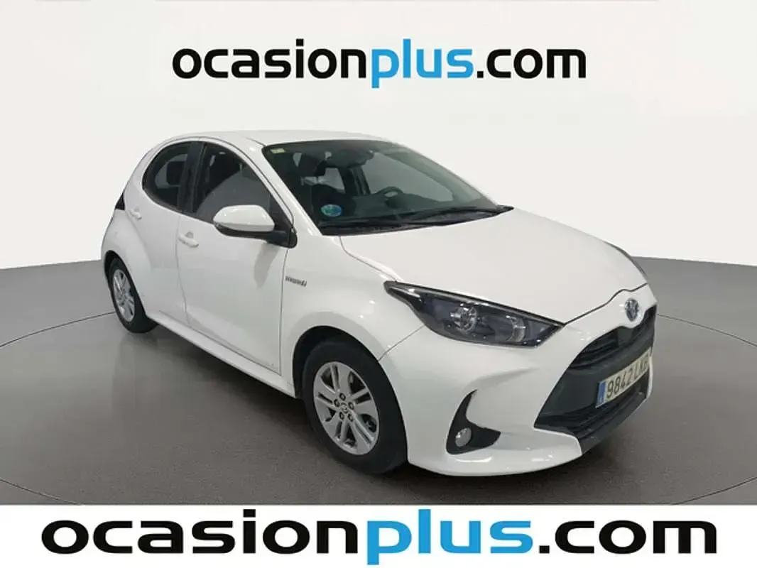Usado Toyota Yaris Business Edition 116 CV (85 kW) 2020 Blanco Utilitario