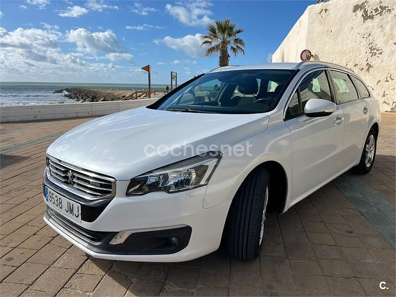 Usado Peugeot 508 SW Allure 150 CV (110 kW) 2016 Blanco Familiar