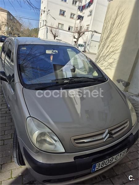 Usado Citroën Xsara Picasso Exclusive 90 CV (66 kW) 2005 Gris / plata Monovolumen