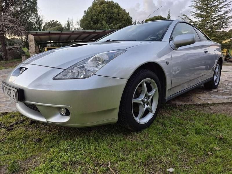 Używany Toyota Celica 143 KM (105 kW) 2000 Szary Coupe