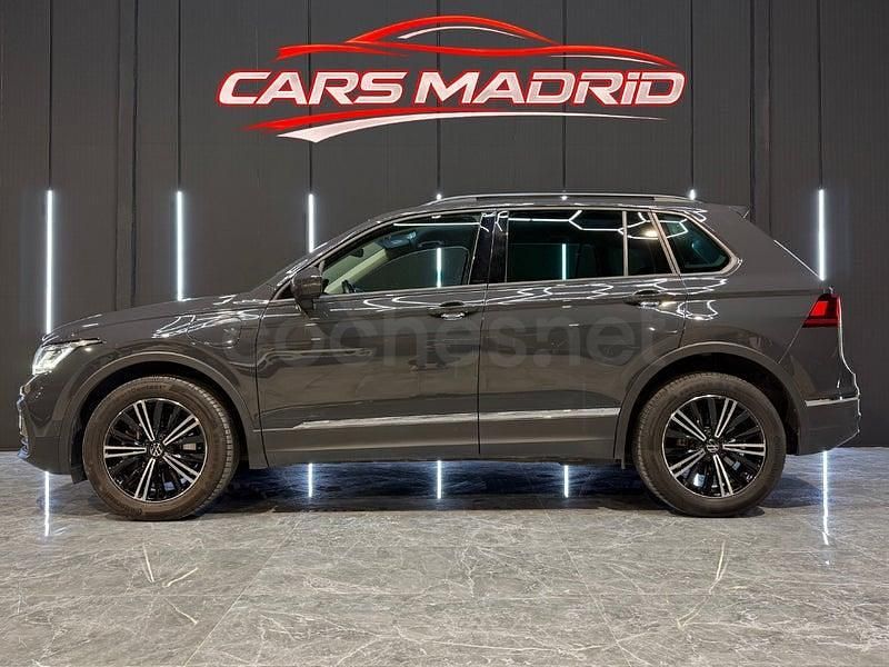 Usado VW Tiguan Life 245 CV (180 kW) 2022 Gris / plata SUV