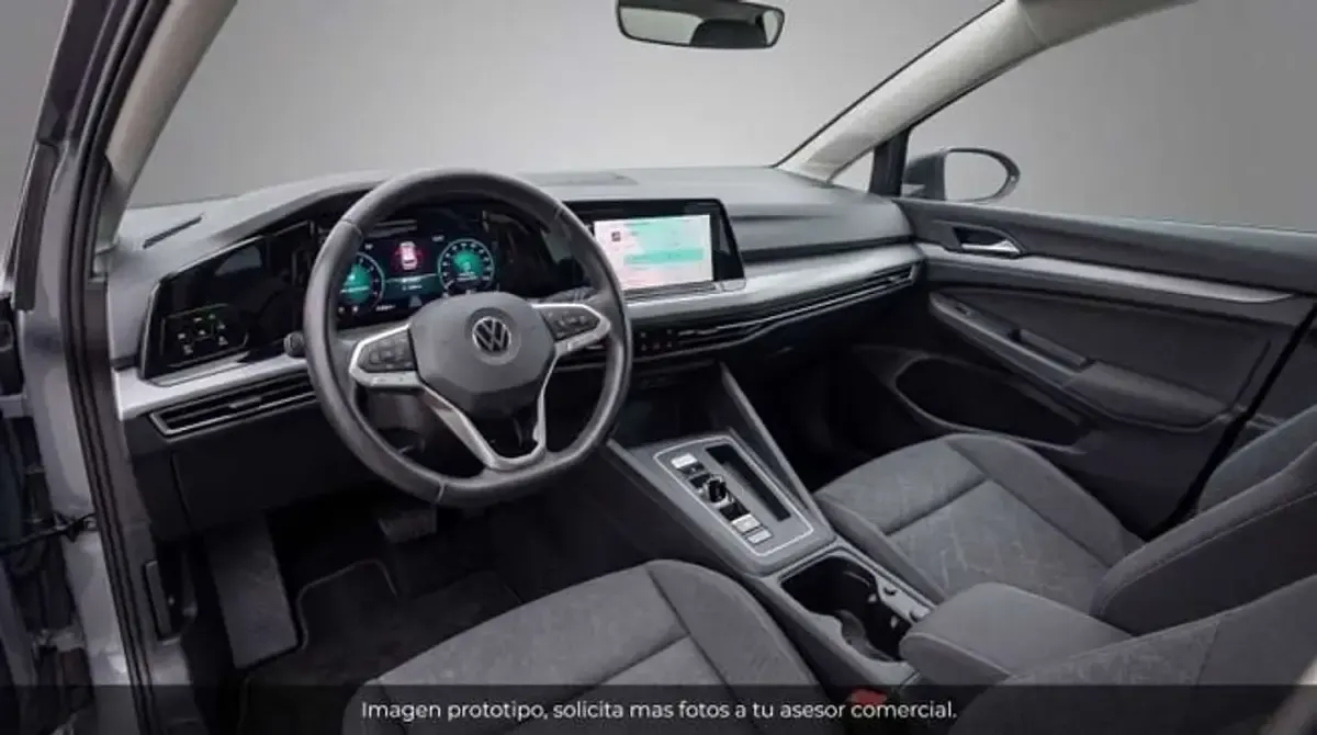 Usado VW Golf VIII Life 110 CV (80 kW) 2022 Negro Utilitario