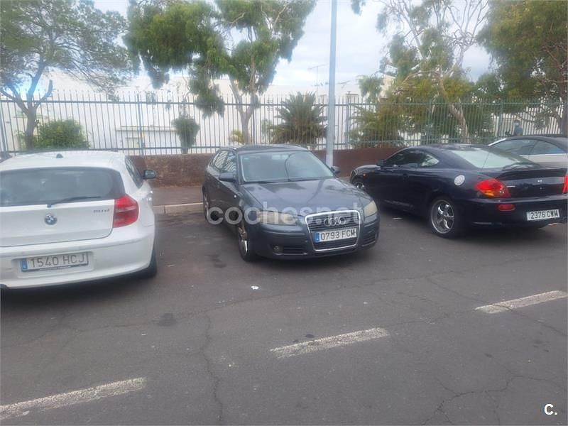 Usado Audi A3 Ambition 102 CV (75 kW) 2006 Gris / plata Berlina