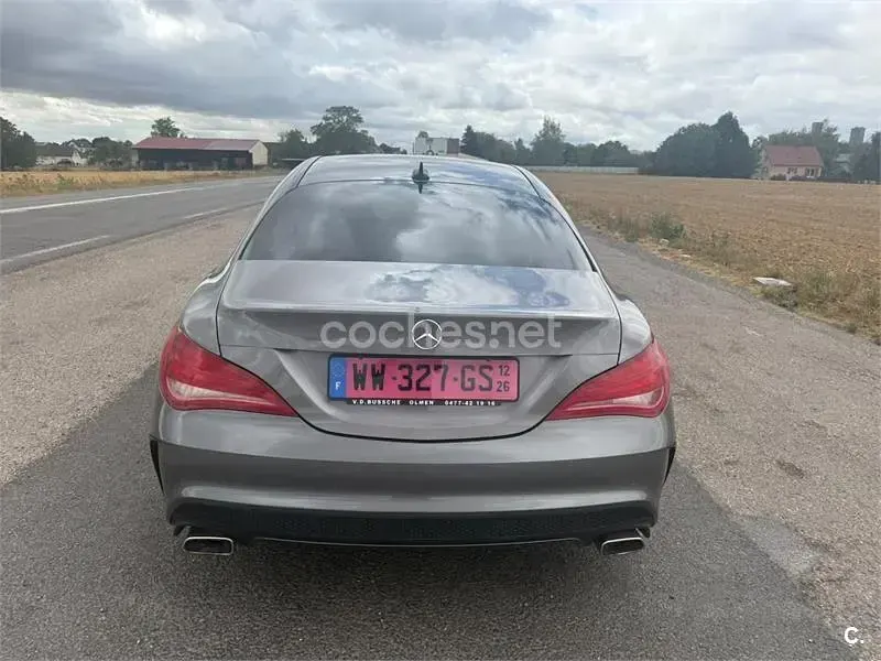 Usado Mercedes CLA220 Shooting Brake AMG line 177 CV (130 kW) 2016 Gris / plata Familiar