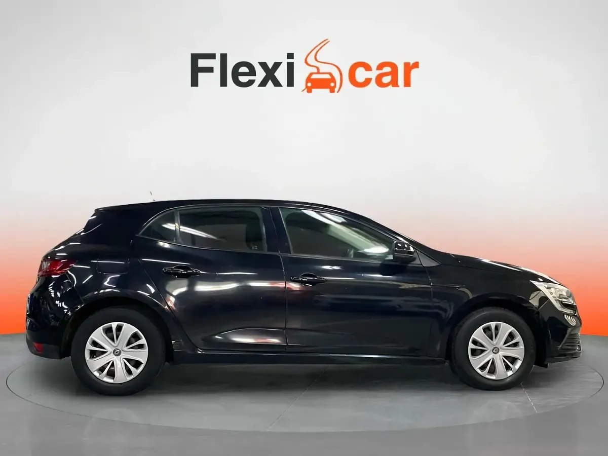 Usado Renault Mégane Intens 101 CV (74 kW) 2016 Negro Berlina