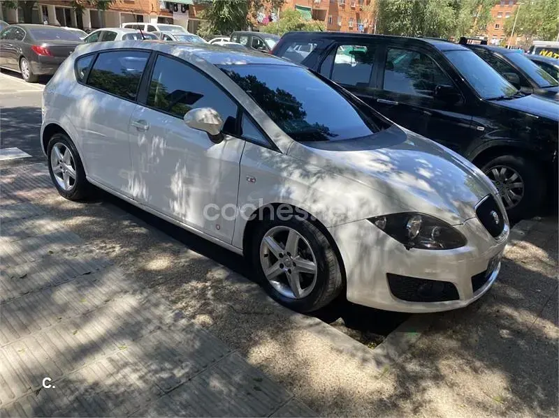 Usado Seat Leon Copa 105 CV (77 kW) 2012 Blanco Berlina