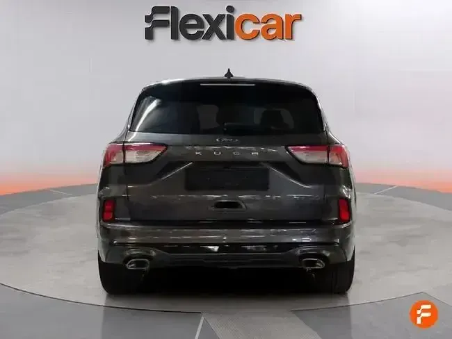 Usado Ford Kuga ST-Line 120 CV (88 kW) 2024 Gris / plata SUV
