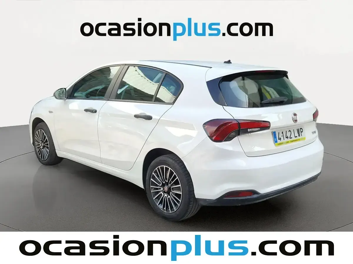 Begagnad Fiat Tipo City Life 95 HK (69 kW) 2022 Vit Sedan