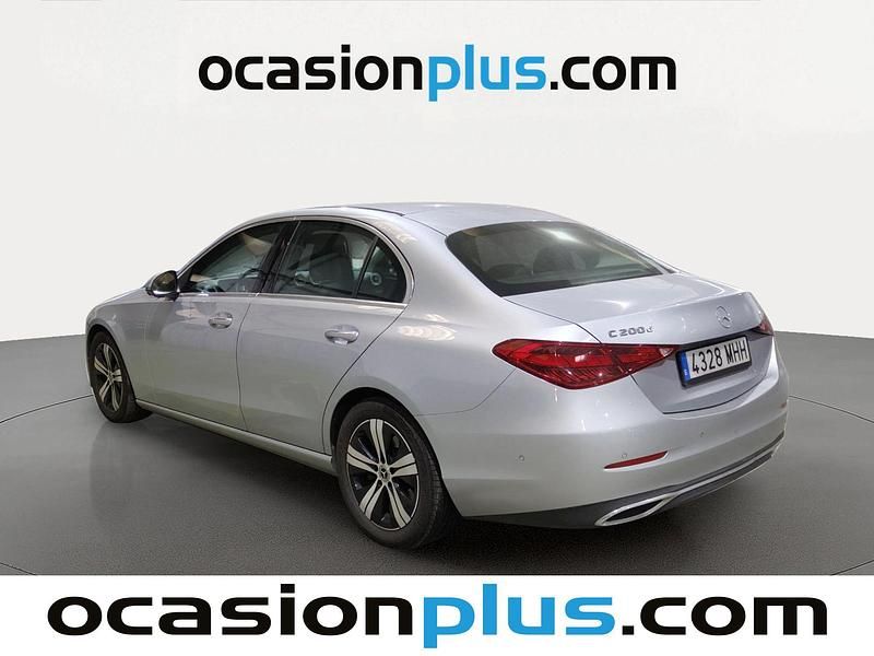 Usado Mercedes C200 163 CV (119 kW) 2023 Gris plata Berlina