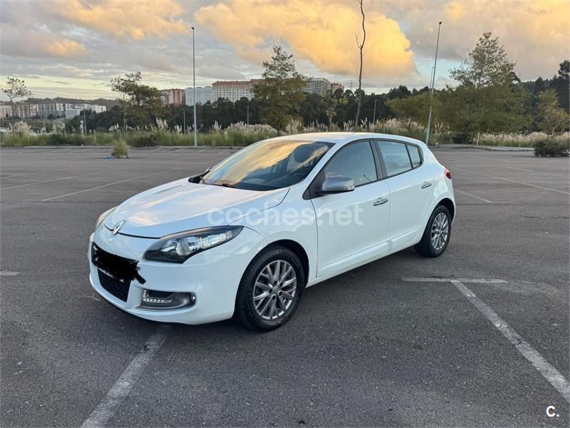 Blanco Usado 2013 Renault Mégane III Dynamique Berlina | 7950 € (Precio justo) - Imagen 1/4