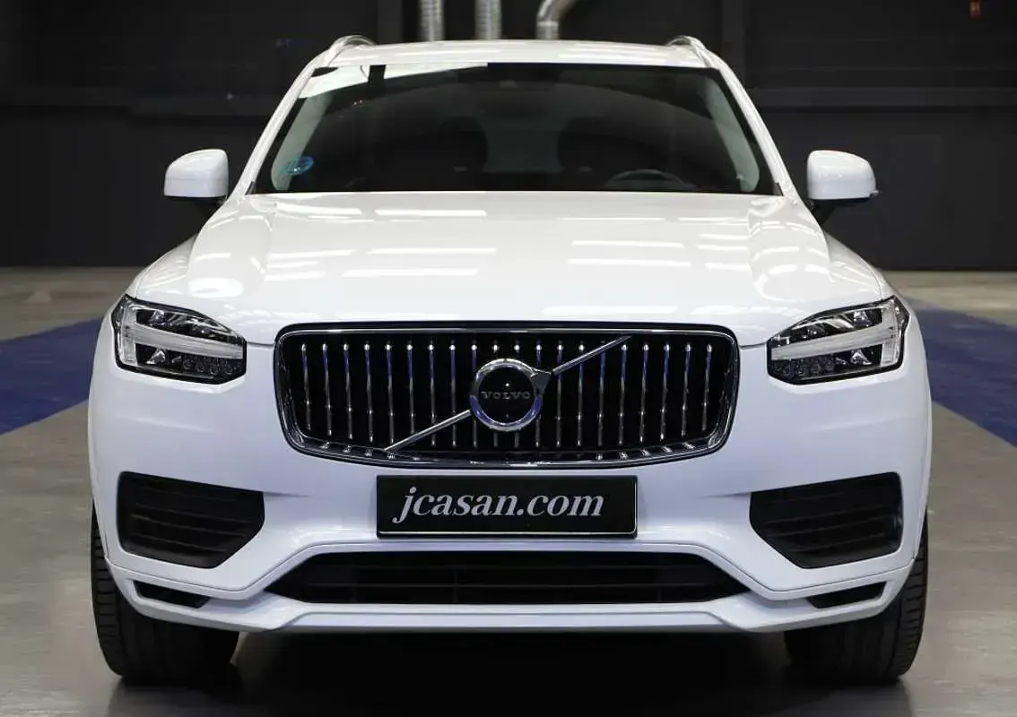 Usado Volvo XC90 Momentum 235 CV (172 kW) 2022 Blanco SUV