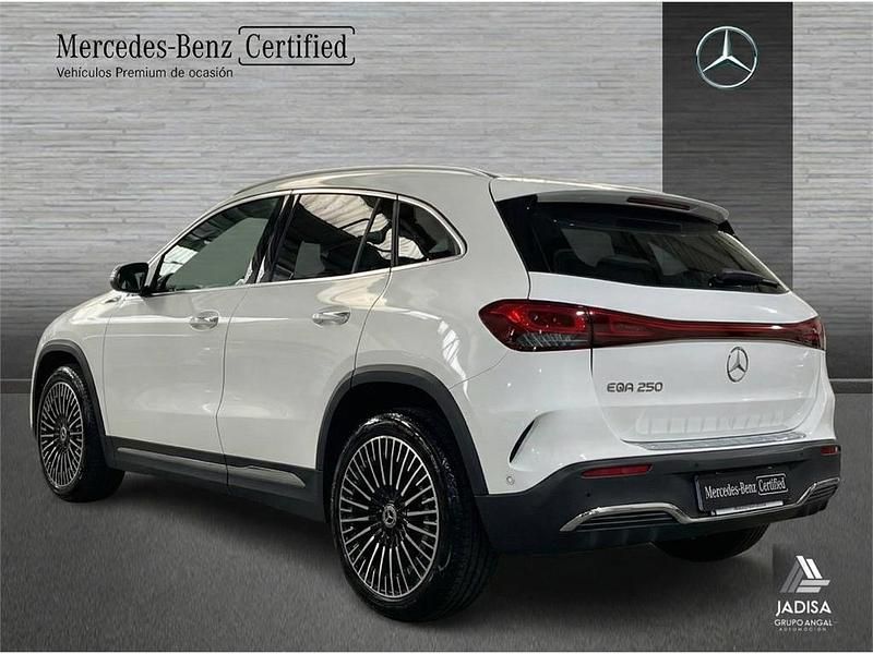 Usado Mercedes EQA250 139 kW (190 CV) 2021 Blanco SUV