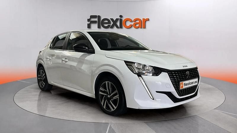 Usado Peugeot 208 Active 102 CV (75 kW) 2023 Blanco Utilitario