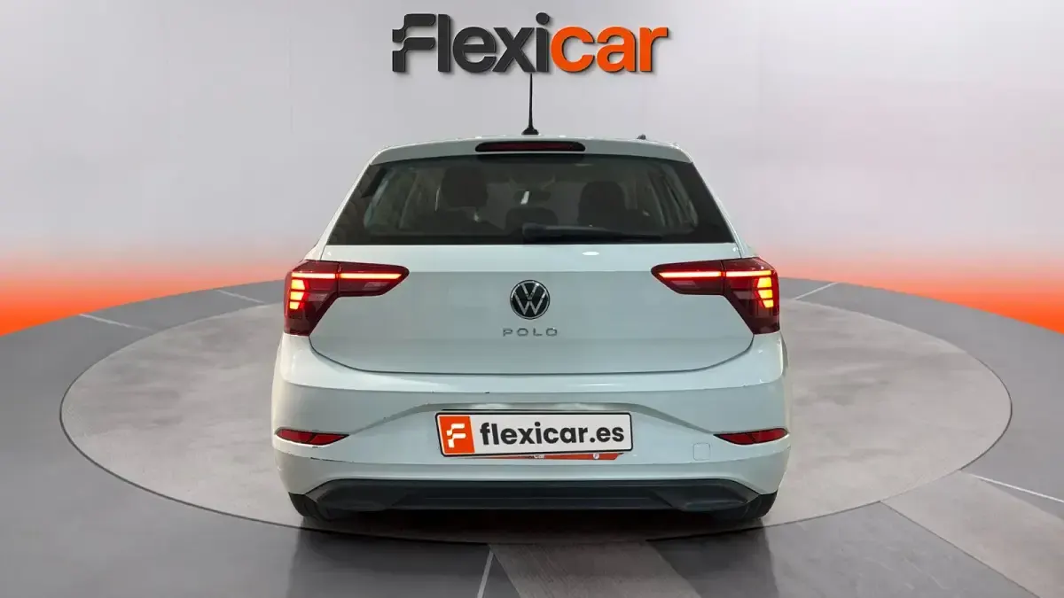 Usado VW Polo Life 95 CV (69 kW) 2023 Blanco Utilitario