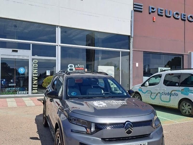 Usado Citroën C3 Aircross 145 CV (106 kW) 2025 Gris / plata SUV
