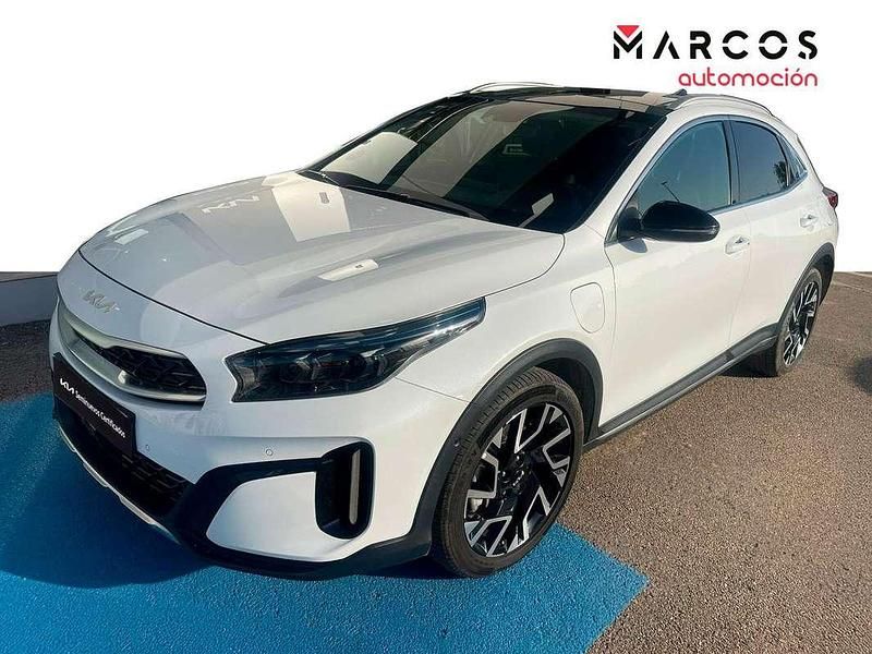 Usado Kia XCeed 141 CV (103 kW) 2025 Blanco SUV