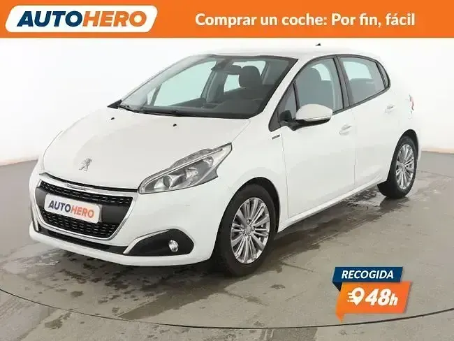 Usado Peugeot 208 Signature Sky 82 CV (60 kW) 2018 Utilitario