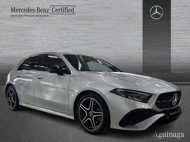 Usado Mercedes A180 116 CV (85 kW) 2025 Plata hightech