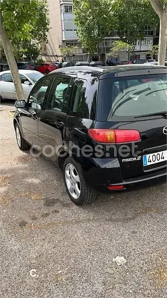 Usado Mazda 2 Sportive 100 CV (73 kW) 2004 Negro Utilitario