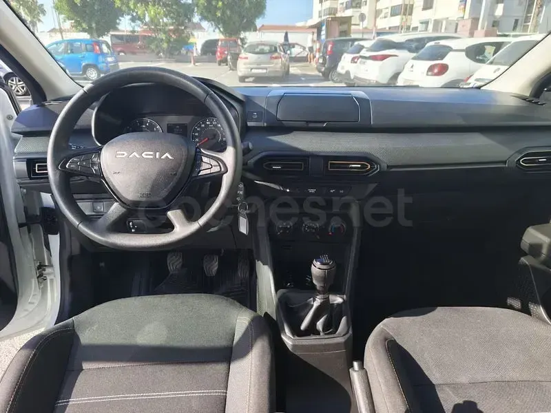 Usado Dacia Sandero Essentiel 91 CV (66 kW) 2024 Blanco Berlina