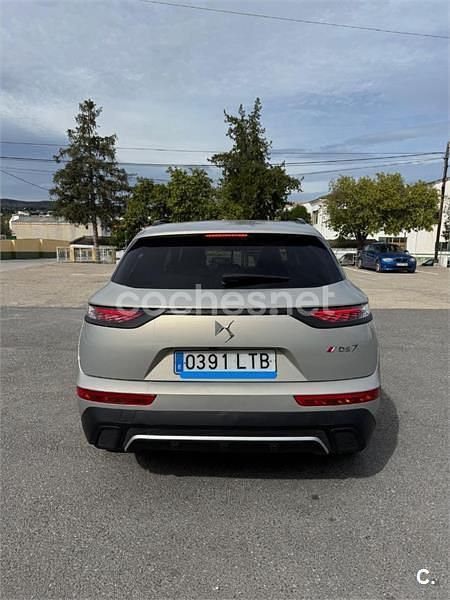 Usado DS Automobiles DS7 Crossback 130 CV (95 kW) 2021 Gris / plata SUV