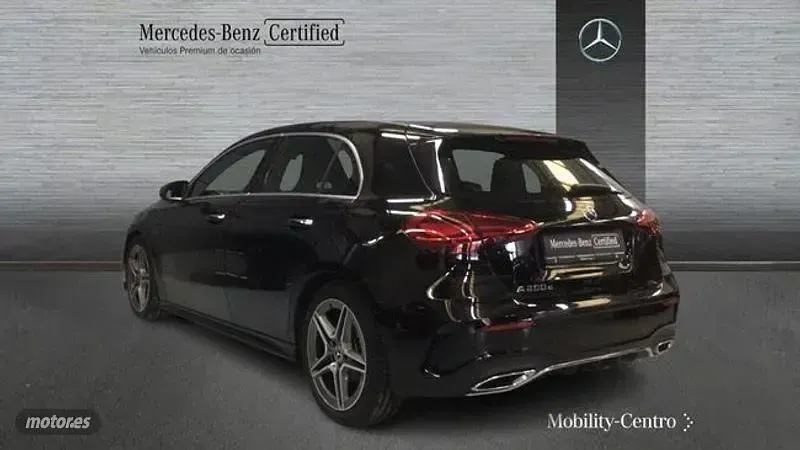 Usado Mercedes A200 149 CV (109 kW) 2024 Negro Berlina