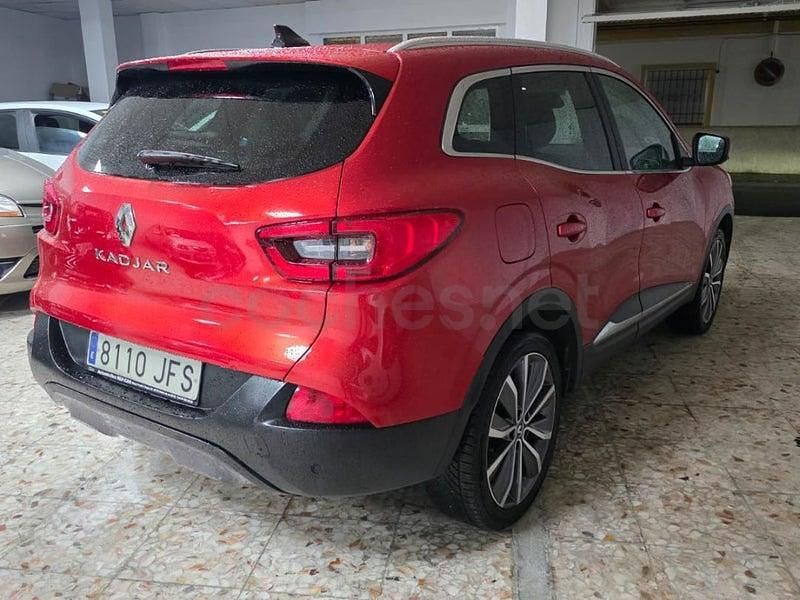 Usado Renault Kadjar Zen 130 CV (95 kW) 2015 Granate SUV