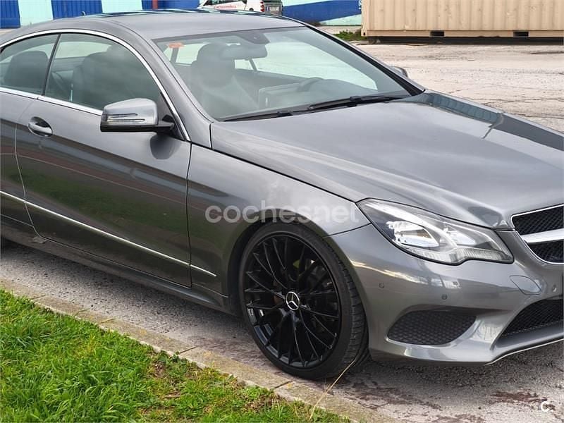 Usado Mercedes E220 170 CV (125 kW) 2016 Gris / plata Coupe