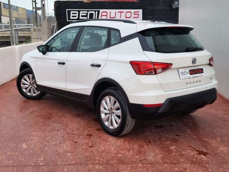 Usado Seat Arona Reference 90 CV (66 kW) 2019 Blanco SUV