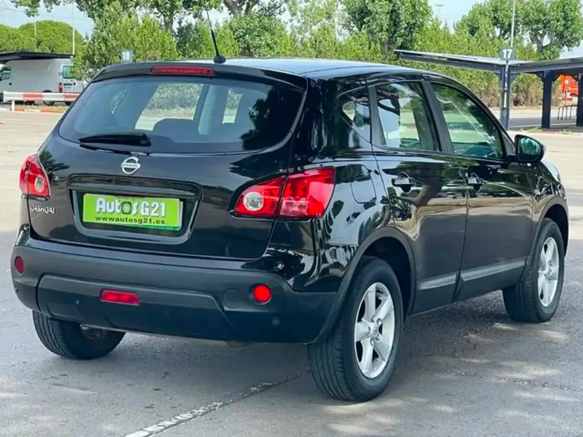 Usado Nissan Qashqai Acenta 115 CV (84 kW) 2008 Negro SUV
