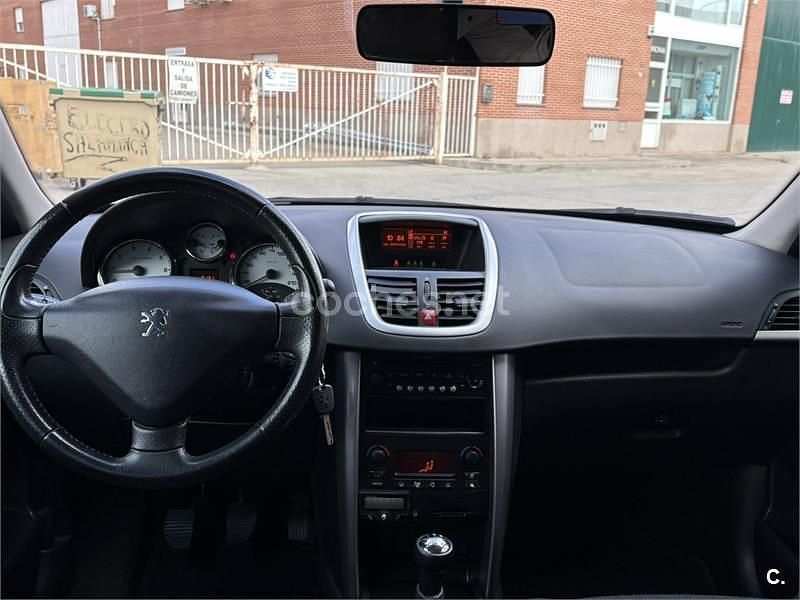 Usado Peugeot 207 90 CV (66 kW) 2007 Azul Berlina