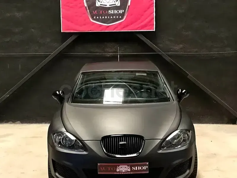 Usado Seat Leon 85 CV (62 kW) 2012 Negro Berlina