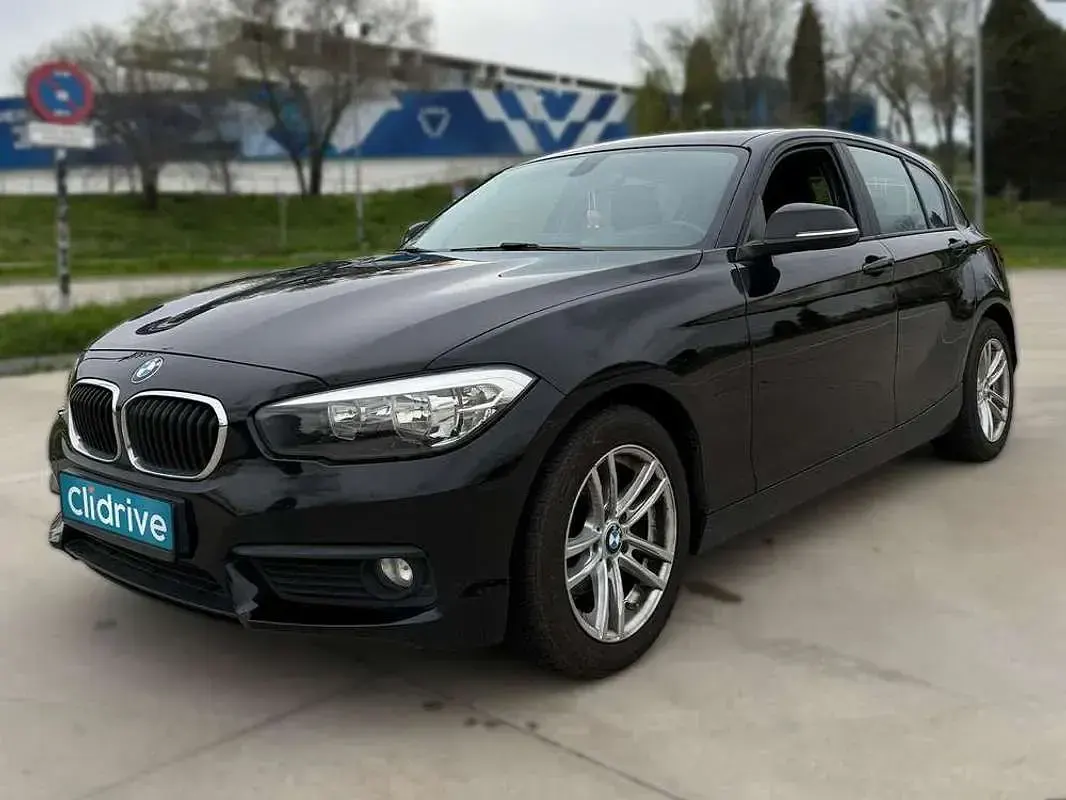 Usado BMW 118 136 CV (100 kW) 2018 Negro Utilitario