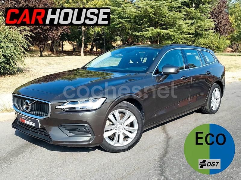 Gris / plata Usado 2022 Volvo V60 Plus Familiar | 27.500 € (Un poco caro) - Imagen 1/4